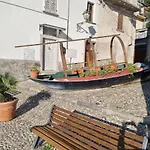 Domus Alba *